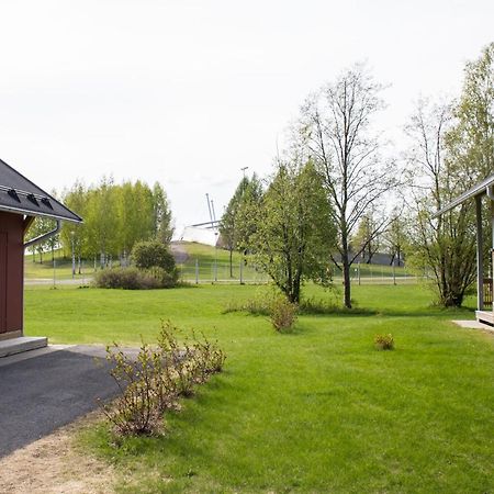 Holiday Linnunlahti Joensuu Buitenkant foto